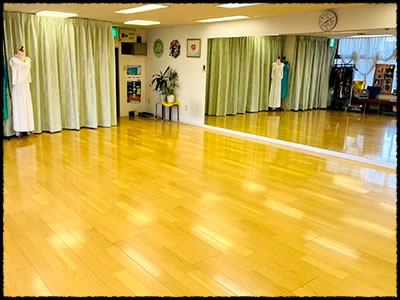 �s��/�J���`���[�X�y�[�X�j